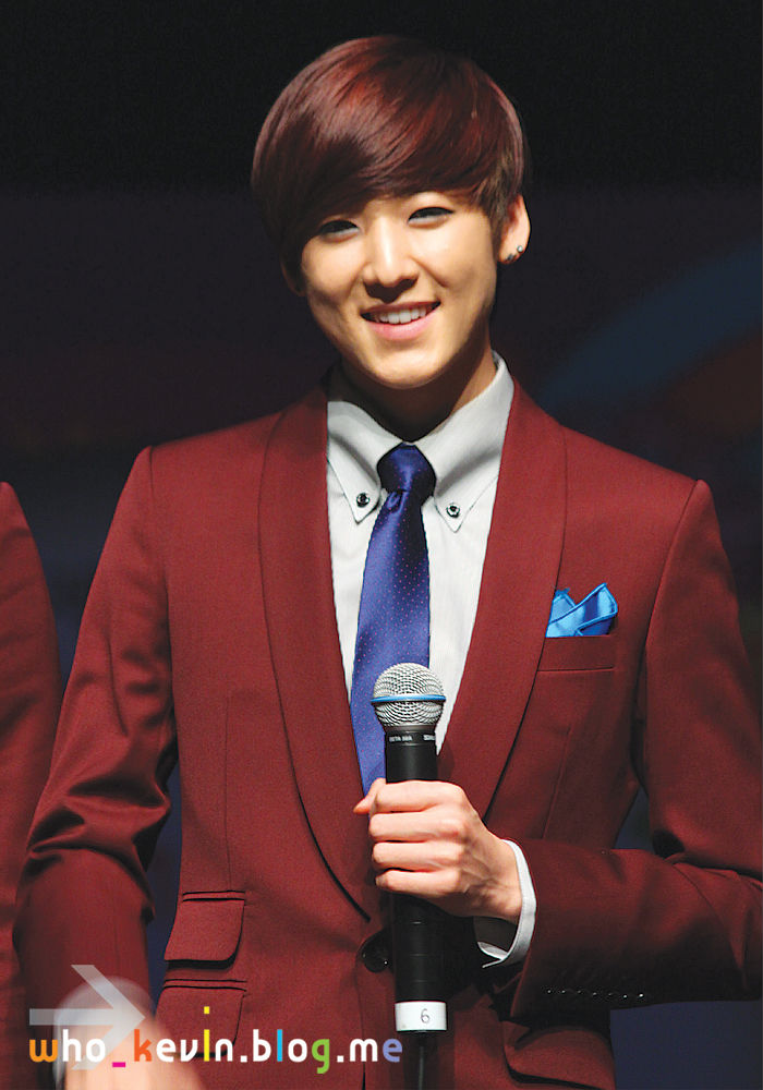  p>禹成贤(kevin),1991年11月25日出生于美国旧金山(三藩市),韩国男