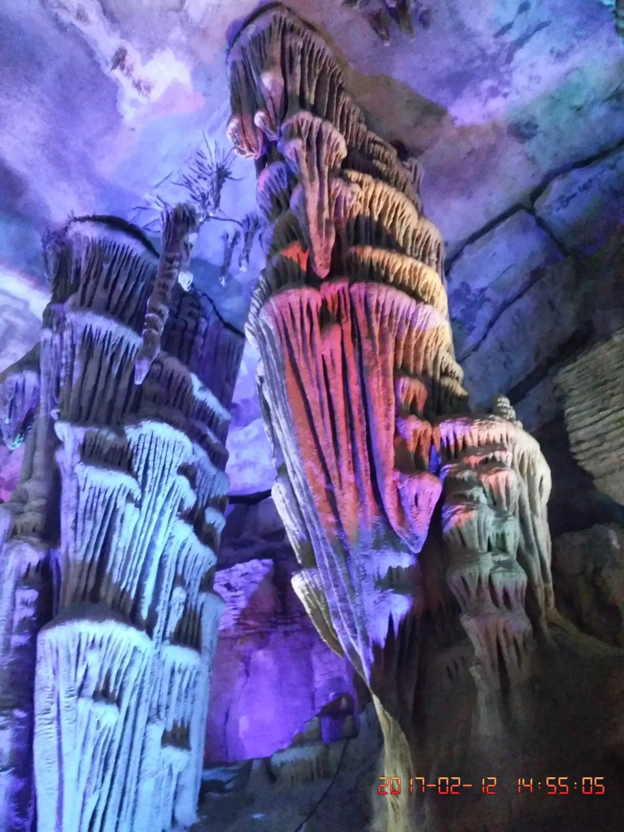  p>泰山地下大裂谷位于山东省泰安市泰山区,是 a target="_blank"