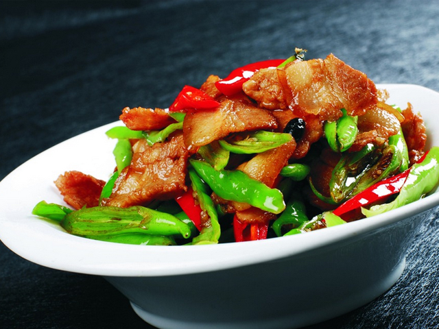 辣椒豇豆爆五花肉