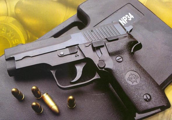 np系列手枪的自动方式均为枪管短后坐式,闭锁方式为<a target="