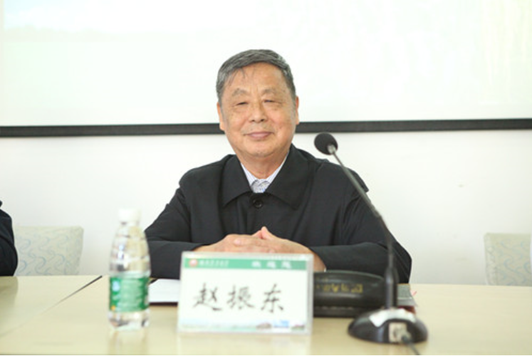 新冠疫苗"守护者"赵振东