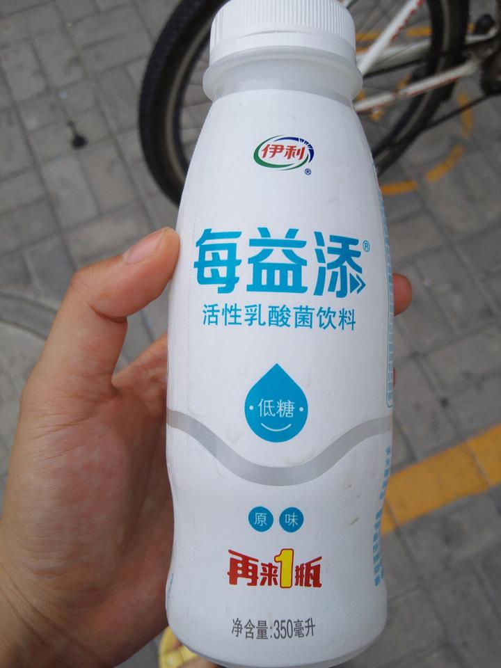 伊利每益添益生菌饮品