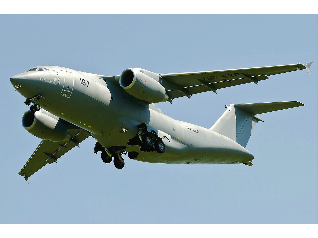 安-178中型运输机