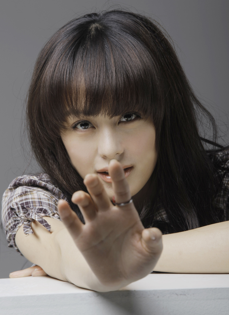  p>王力可(rainbow),1987年2月27日出生于山东省济南市,中国内地影视