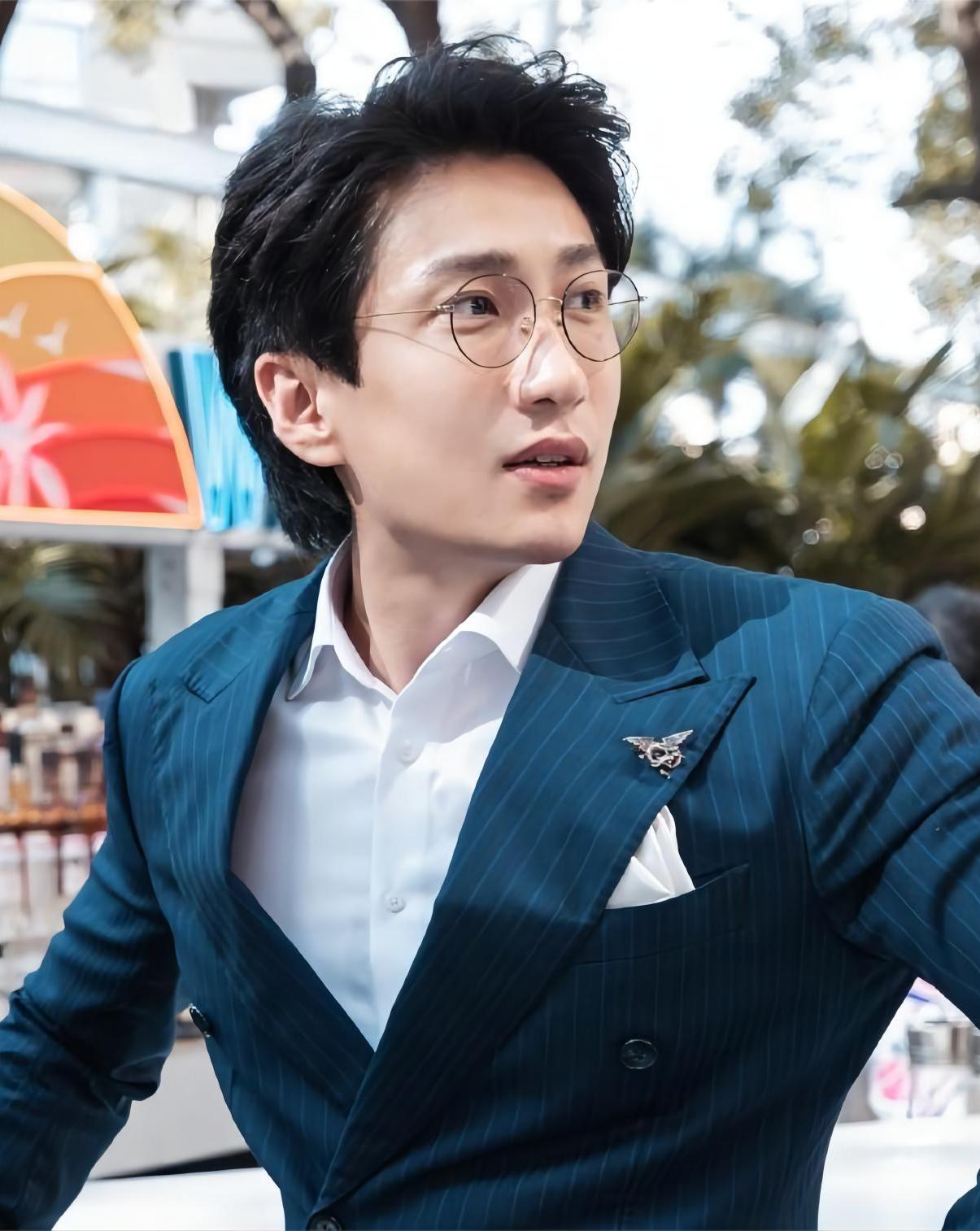  p data-id="gnwpbwgym2">徐丁,中国内地影视剧男演员,模特,主持人;曾