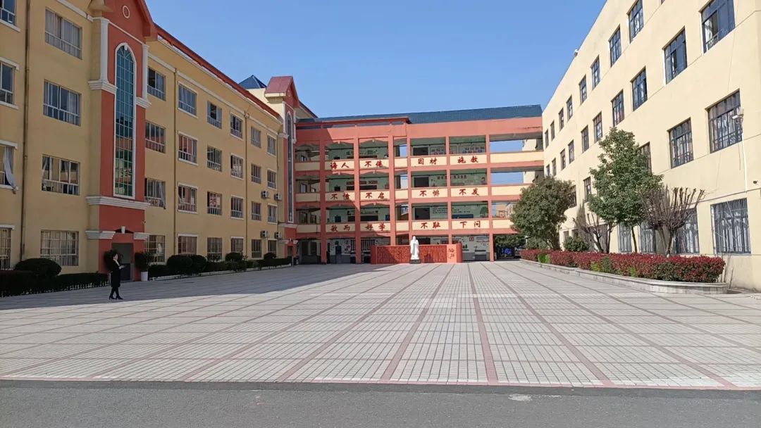 安远县东江源小学