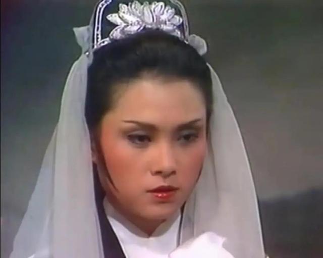  p>吕有慧,1956年2月12日出生于香港,毕业于第一期无线电视艺员训练班