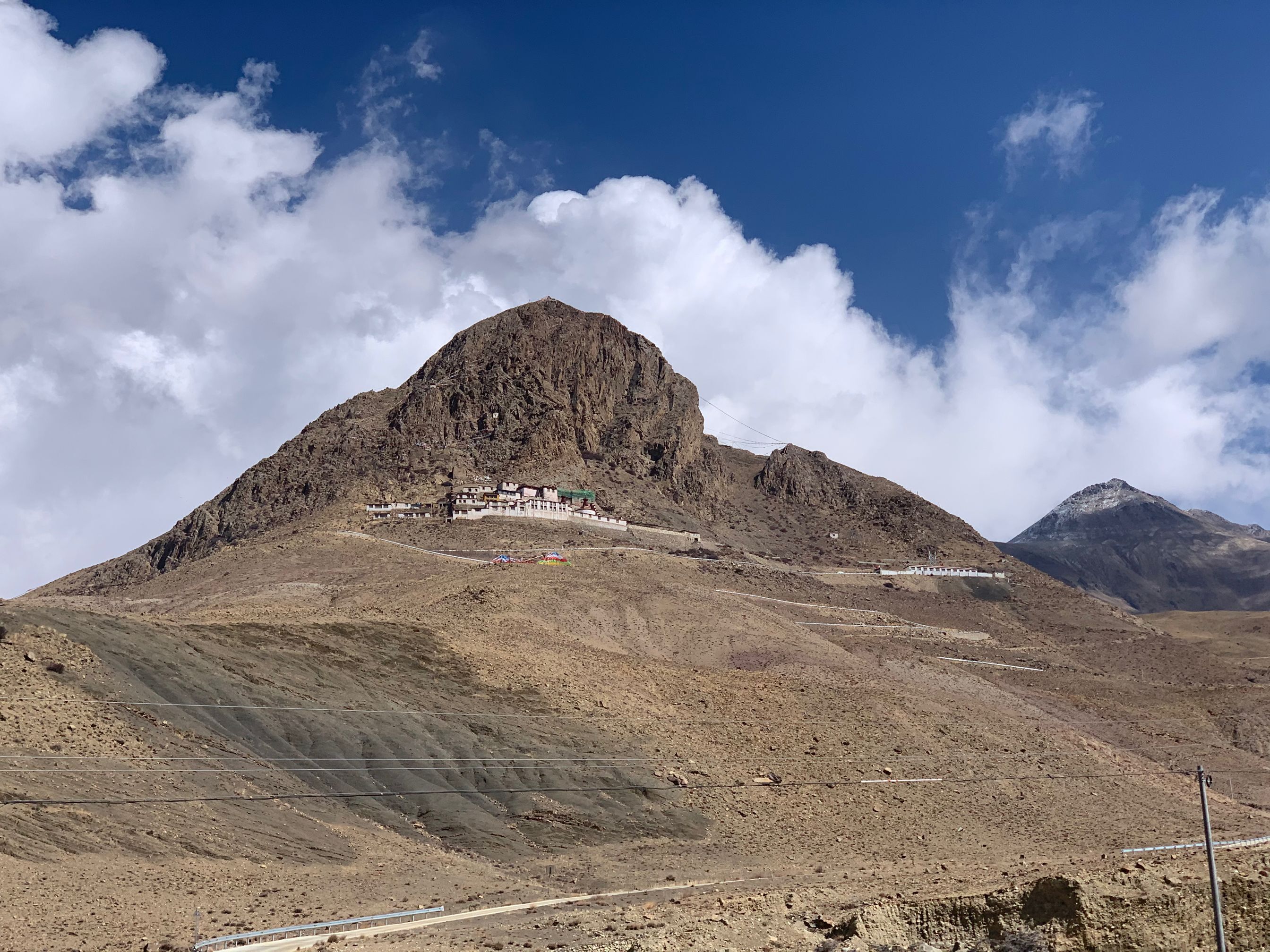 target="_blank" href="/item/措美县/1272227" data-lemmaid="