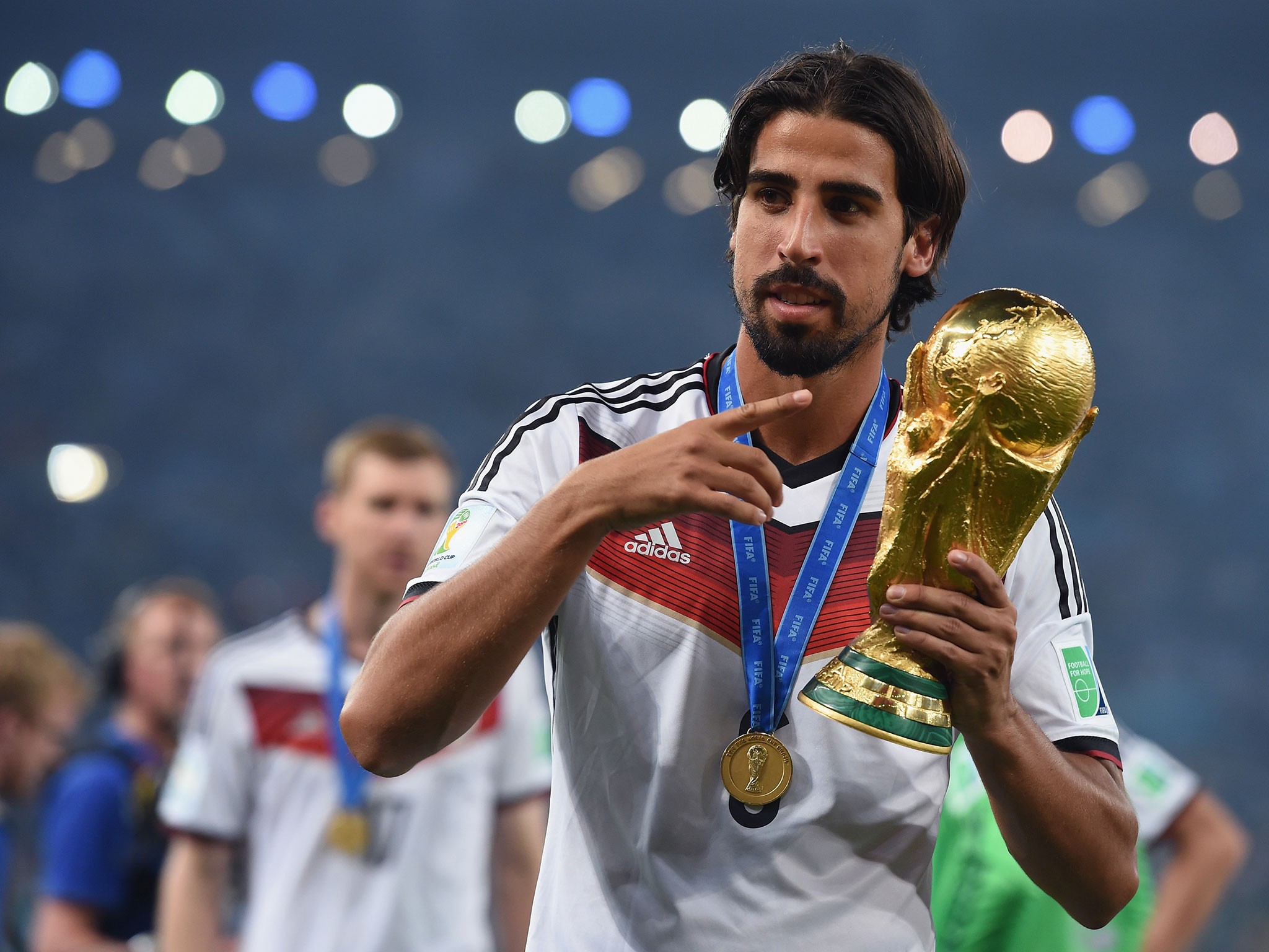  p>萨米·赫迪拉(sami khedira),1987年4月4日出生于 a target="