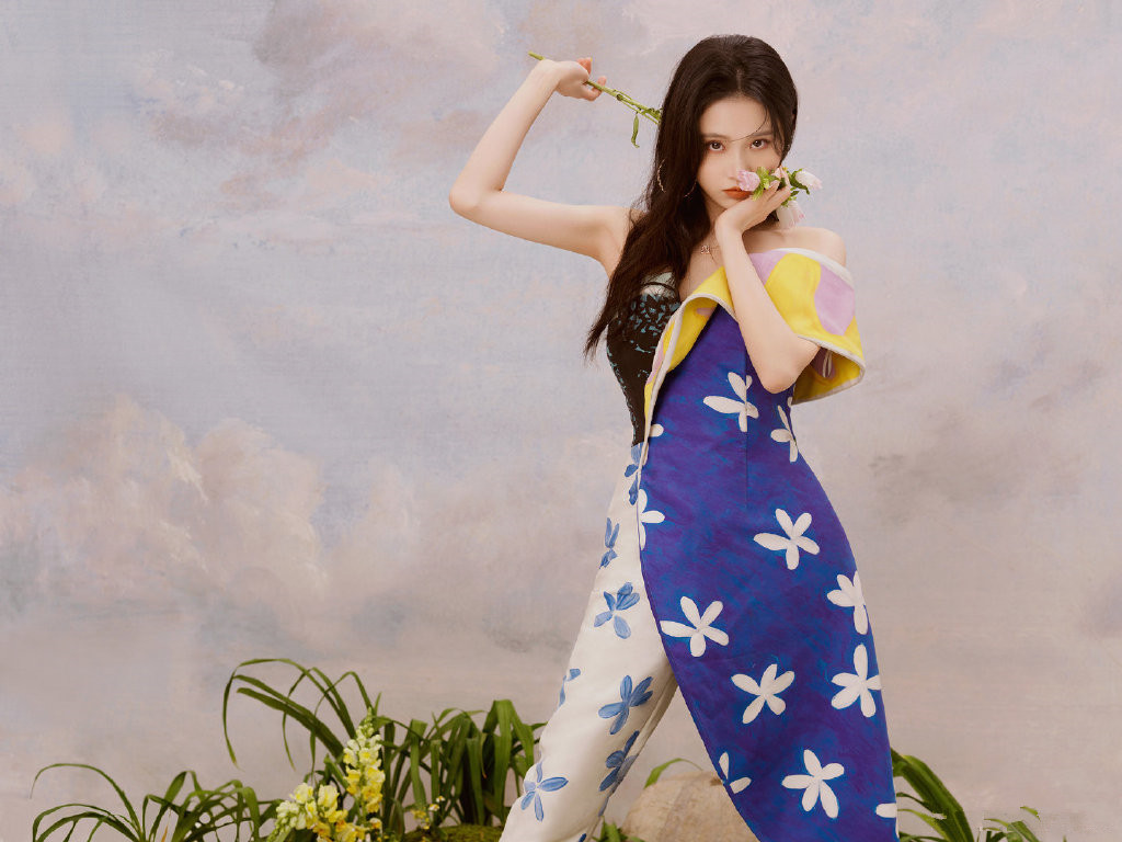  p>张慧雯,1993年9月13日出生于江西省鹰潭市,中国内地影视女演员