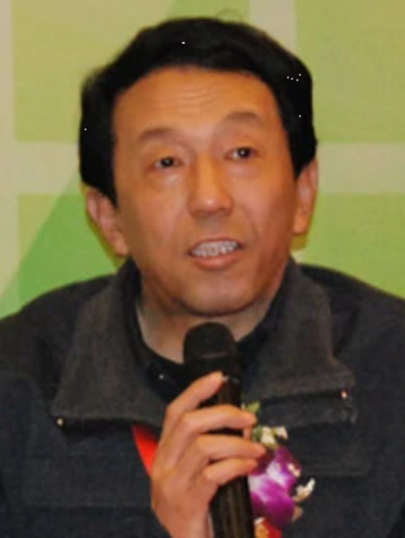  p>王小平,又名萧评,1957年出生,北京萧评经济文化发展中心董事长