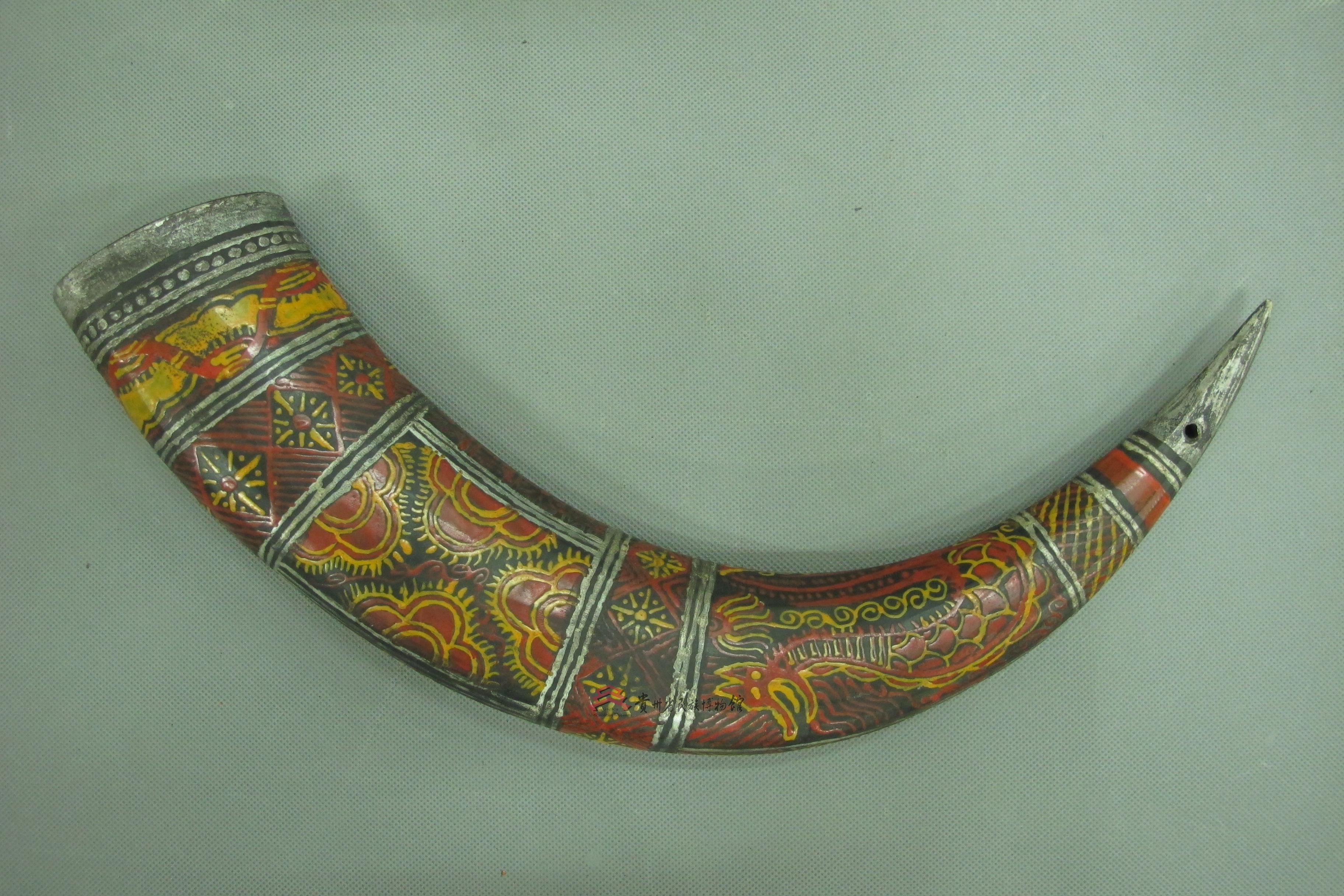 尚重侗族彩绘人骑马纹牛角