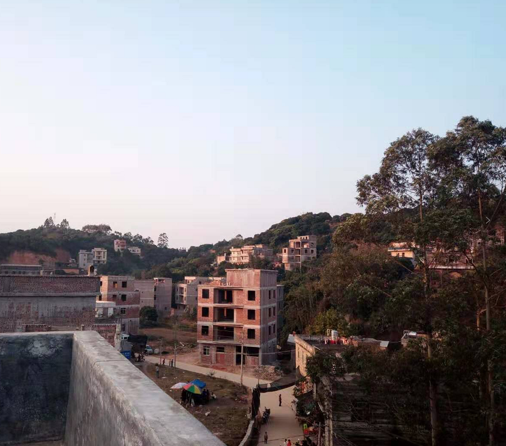  p data-id="gn16j6x45t">六凤村是广西桂平市罗播乡下辖村, sup data