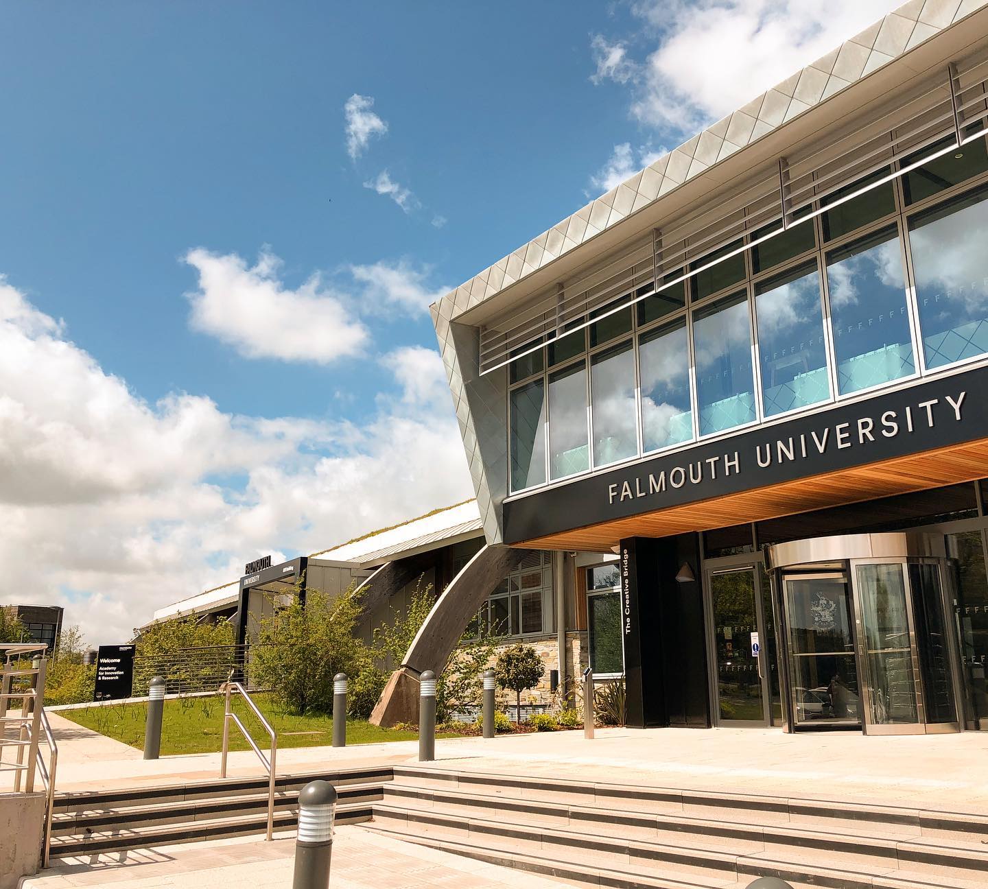 英国法尔茅斯大学学院