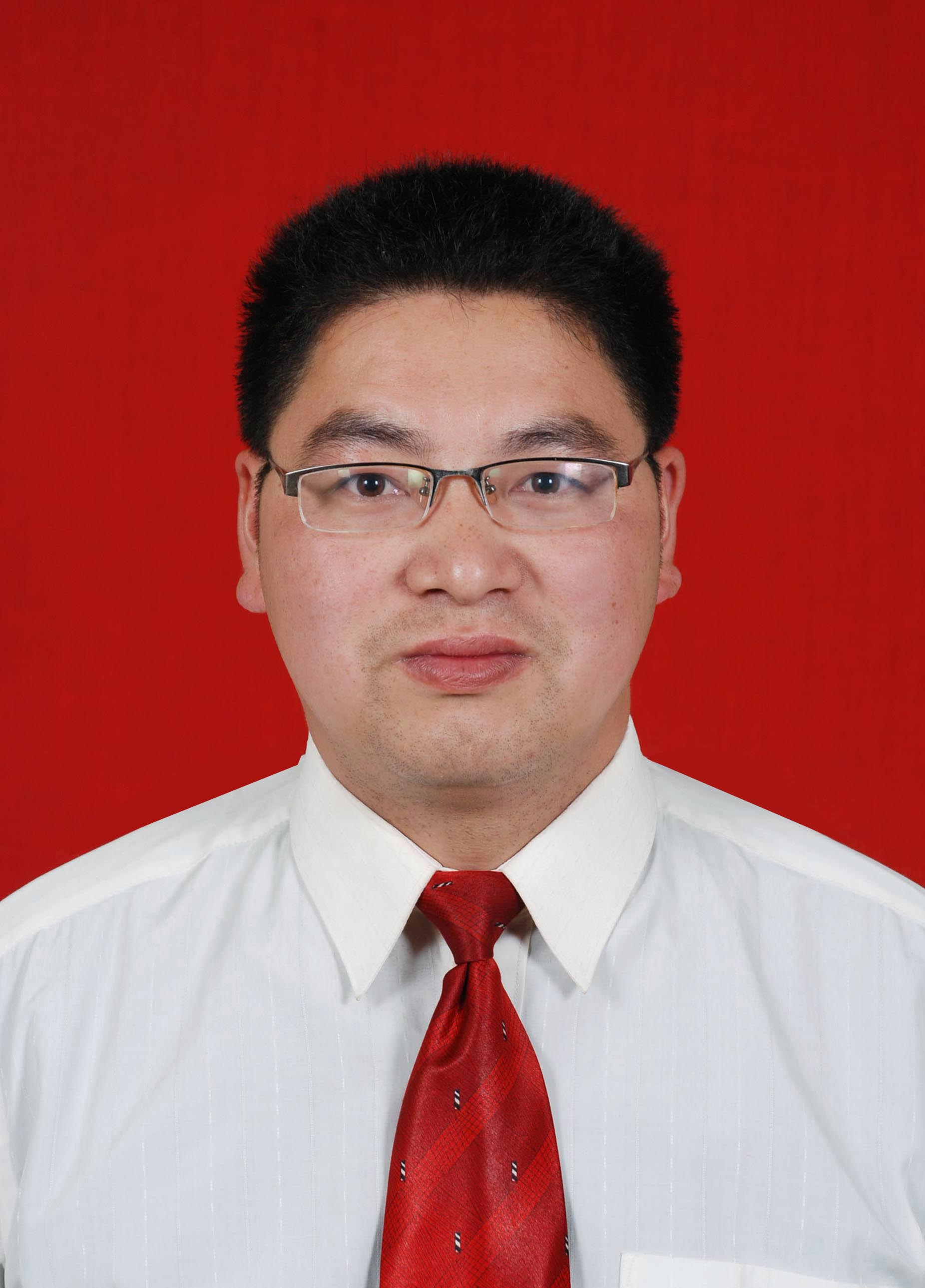  p data-id="slufl2vkbrfq">李小兵,现任江西省吉安市永丰县委老干部