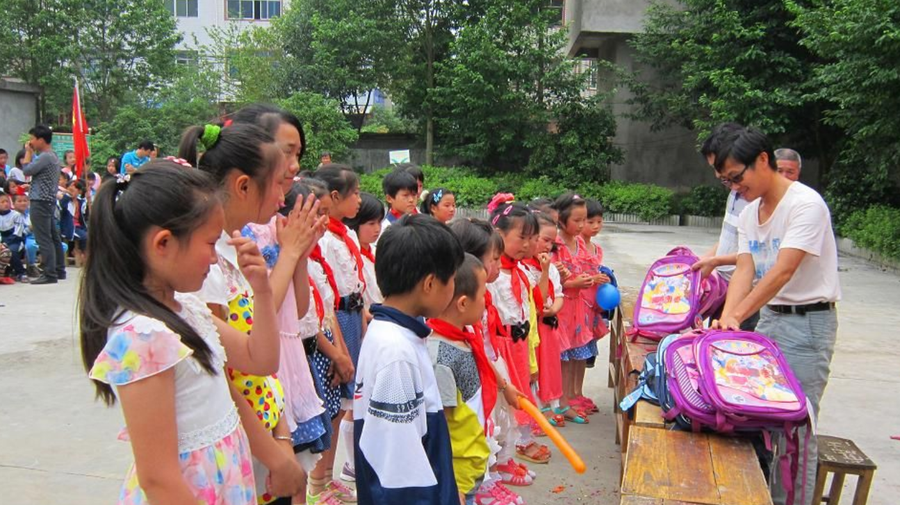 target="_blank" href="/item/余干县/253913" data-lemmaid="253913"