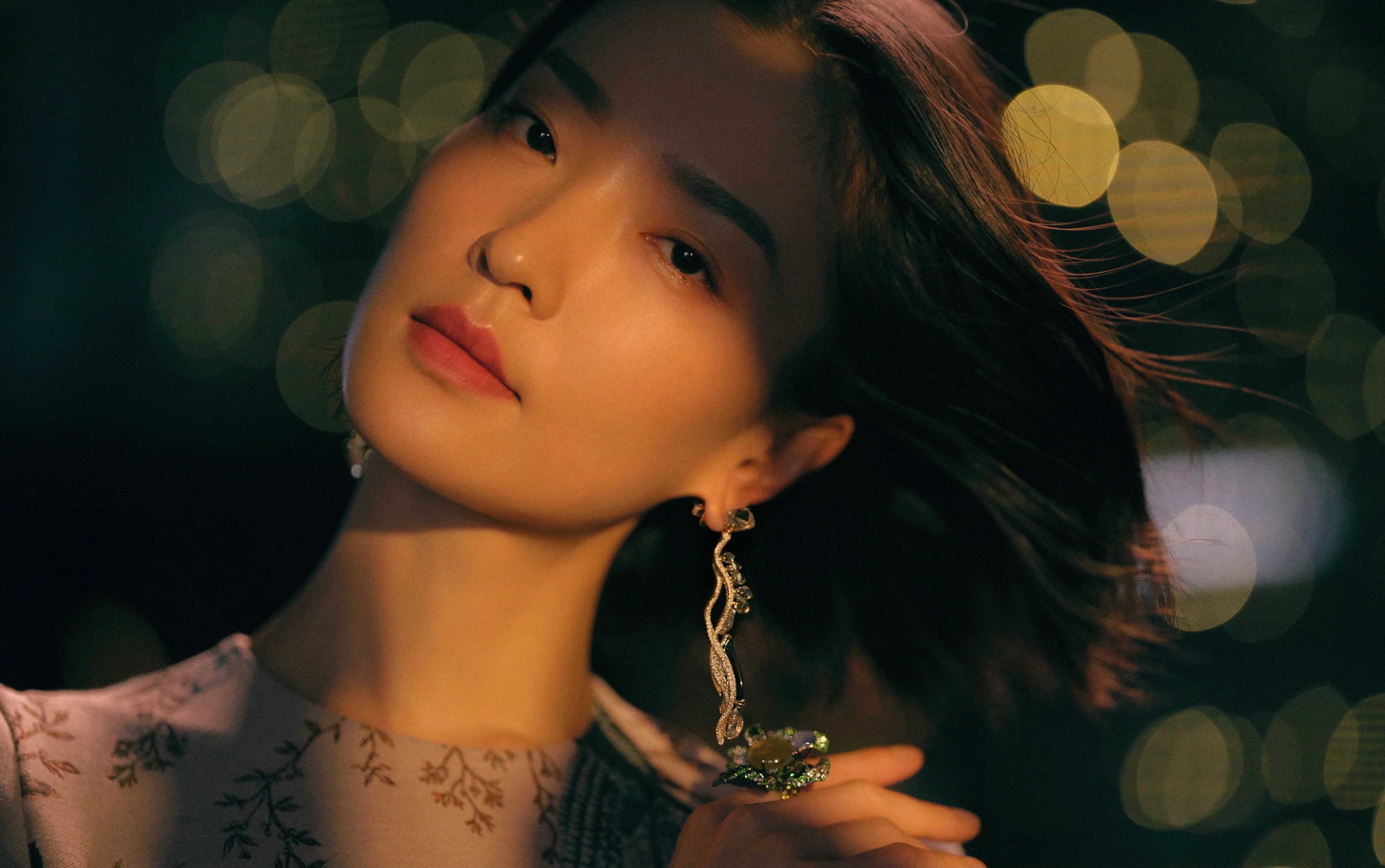  p>杜鹃(jennifer),1982年9月15日出生于上海市,中国内地女模特,演员