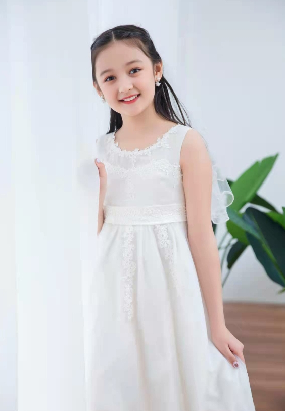  p data-id="sd8weadtdezg">爱克达(akida),中国内地影视女演员,歌手