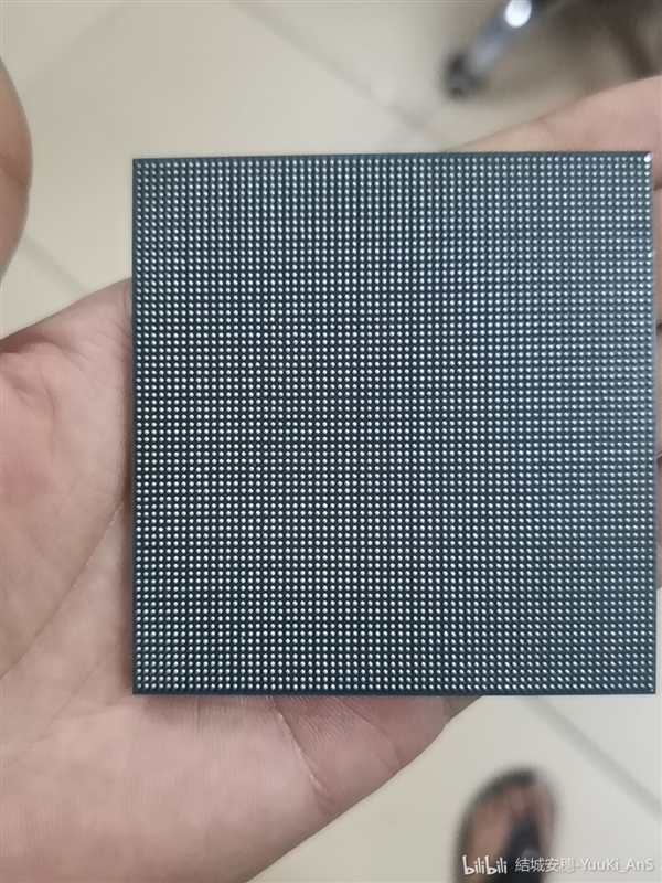 华为昇腾910实物首曝：最强AI芯片 秒杀NVIDIA/Google_百科TA说