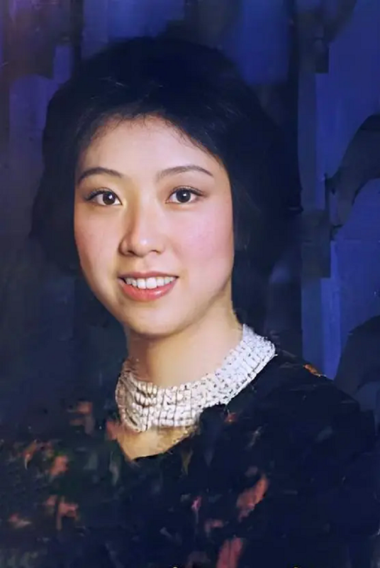 殷新（中国内地女演员）_百度百科