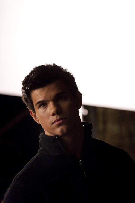 p>泰勒·洛特纳(taylor lautner),1992年2月11日出生于美国密歇根州