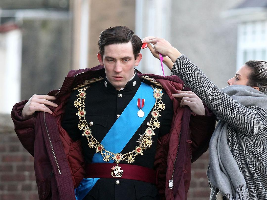 毕业于布里斯托老维克戏剧学校,英国男演员