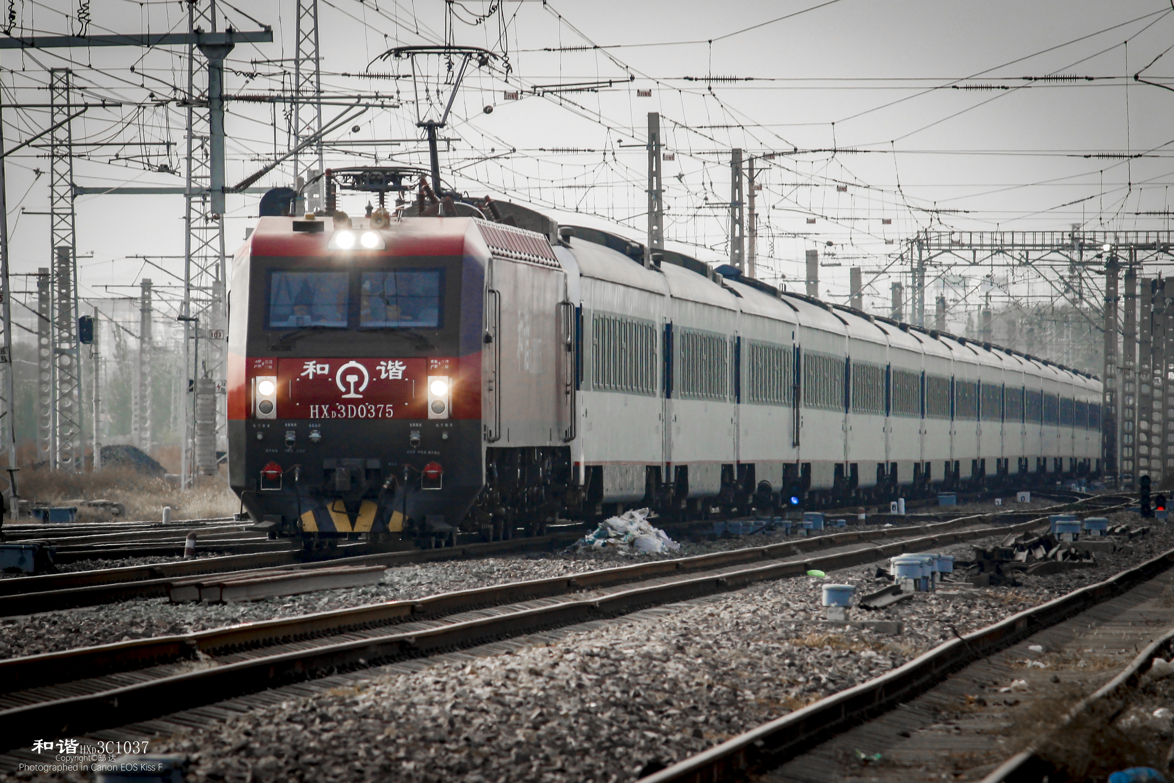  p> b>z282/283,z284/281次列车 /b>是一列往返于 a target="_blank"