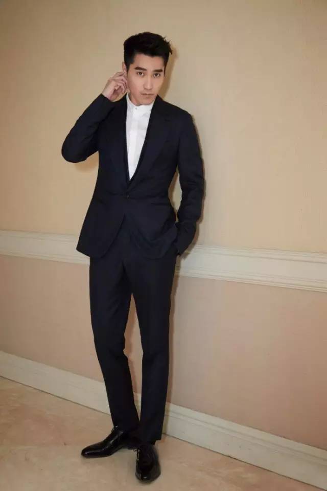 ,1984年9月25日出生于中国台湾省台北市,华语