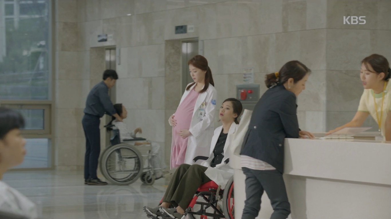 13986326" data-lemmaid="13986326">太阳的后裔 /a>》中女主角 a