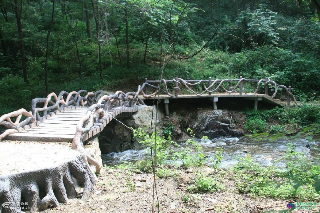 乌什燕子山风景区