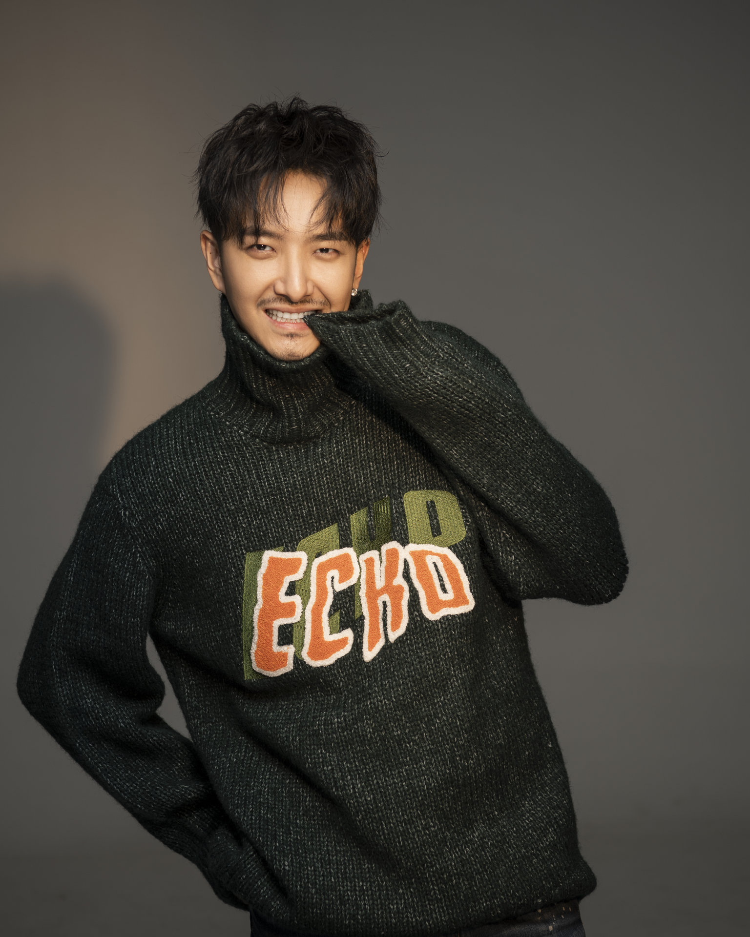  p>启杰(oscar),原名陈启杰,1988年7月3日出生于重庆市,中国内地影视