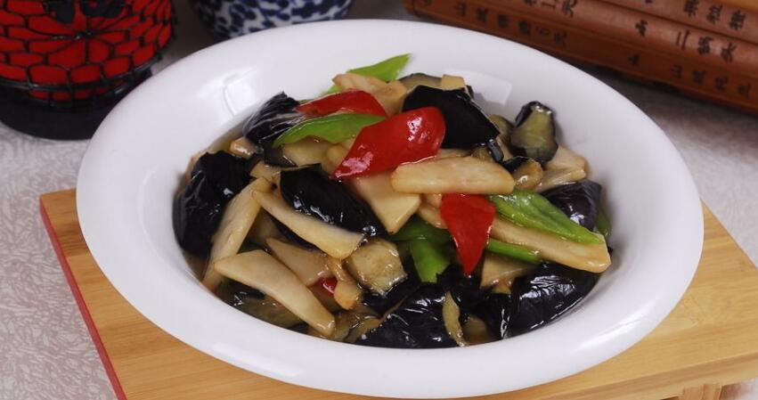 茄子炒土豆片