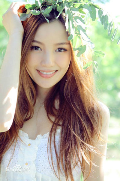  p data-id="gnx7h5y2i3">倪珈,本名罗丹笛,新疆石河子人,中国内地女