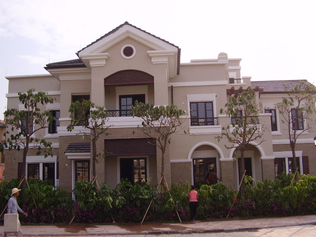 四年终成就梦想,约53万平方米的大城,缔造一个上品城市别墅的生活核心