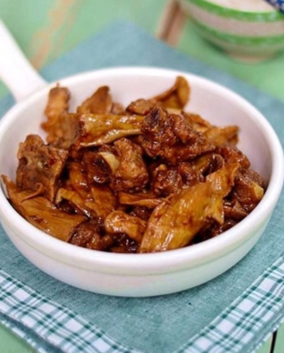 酱香笋干焖排骨