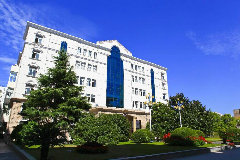 江苏省海门市东洲中学