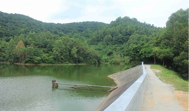 shuǐkù),别名龙洞水库,在广州市东北郊天河区龙洞附近,建于1958年