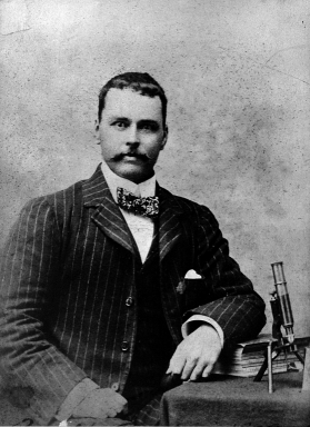  p>罗纳德·罗斯爵士,( ronald ross,1857年5月13日-1932年9月16日)