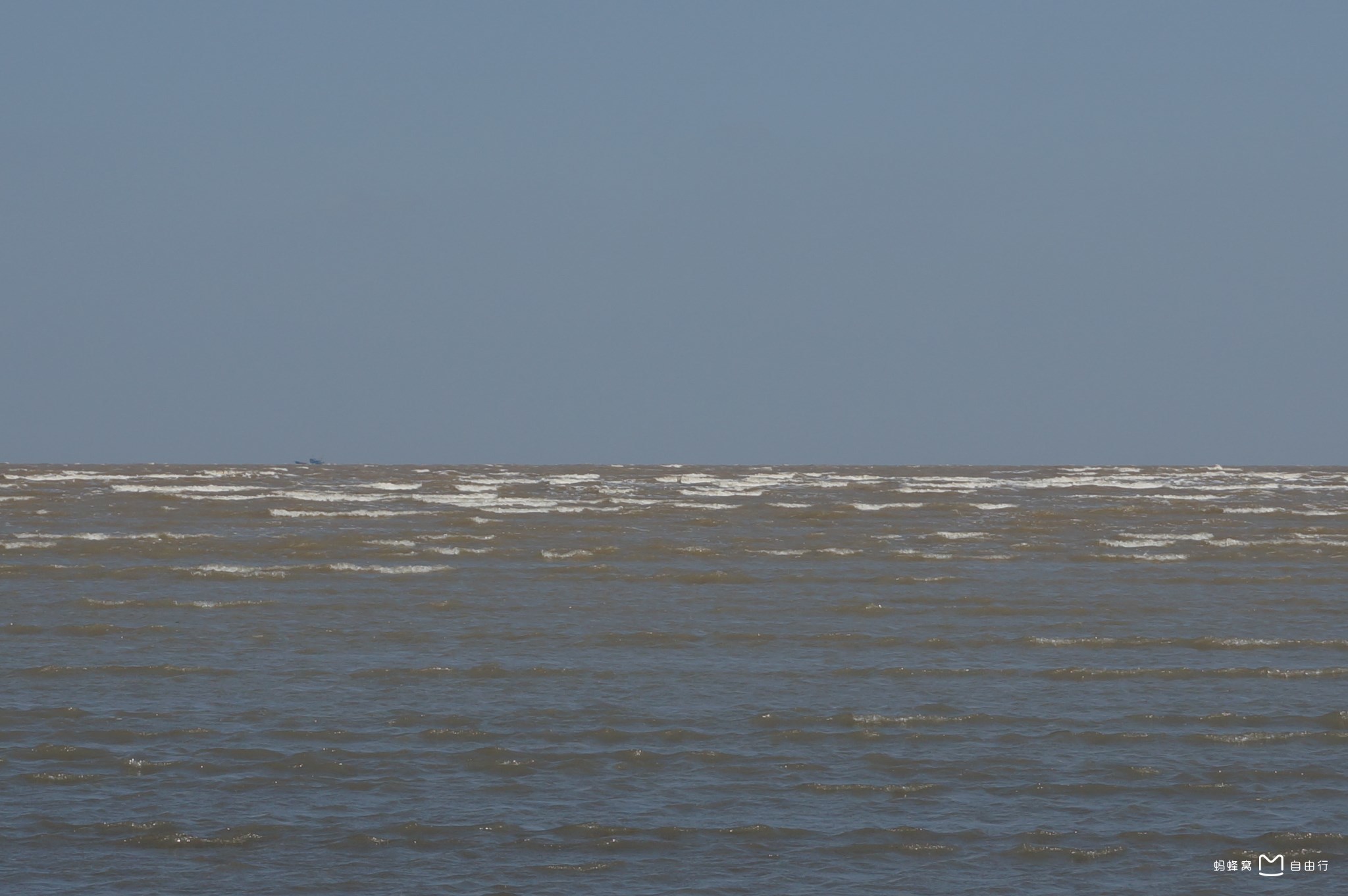  p data-id="gnwvn1ng82">黄金海滩(gold beach),诺曼底的一处海滩,因