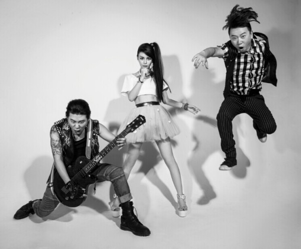 小爱与花儿乐队