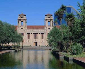  p data-id="gnzsf3ndym">布隆方丹(bloemfontein) a target="_blank"