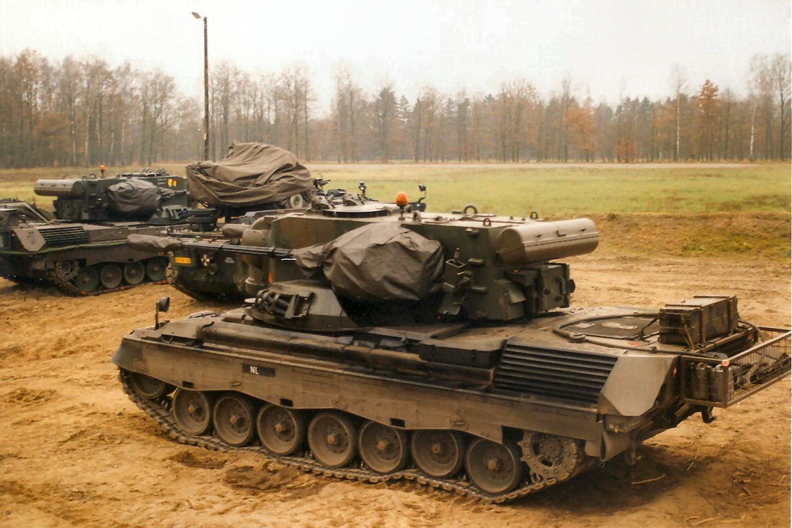 瑞典"特里尼蒂"40毫米高炮