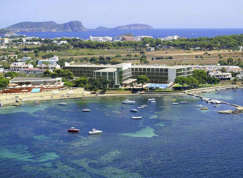 西班牙的伊维萨岛(ibiza),所属 a target="_blank" href="/item/巴利