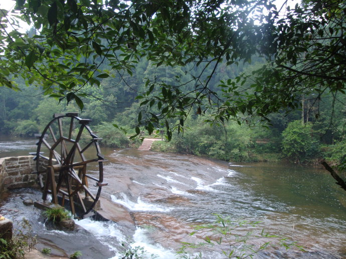  p data-id="gnzl6tfzub">小九寨,位于四川的天台山景区内,被誉为成都