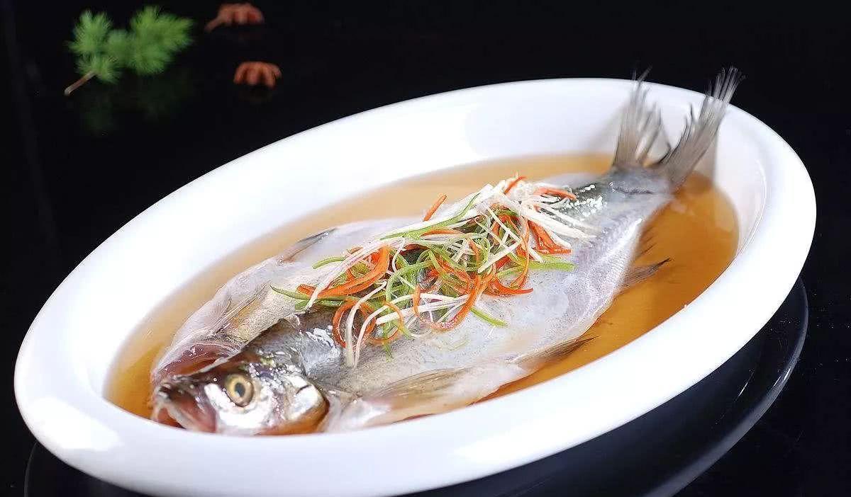  p data-id="go099hb9gx">松花江臭鱼是一道东北菜,首次次听说臭鱼是