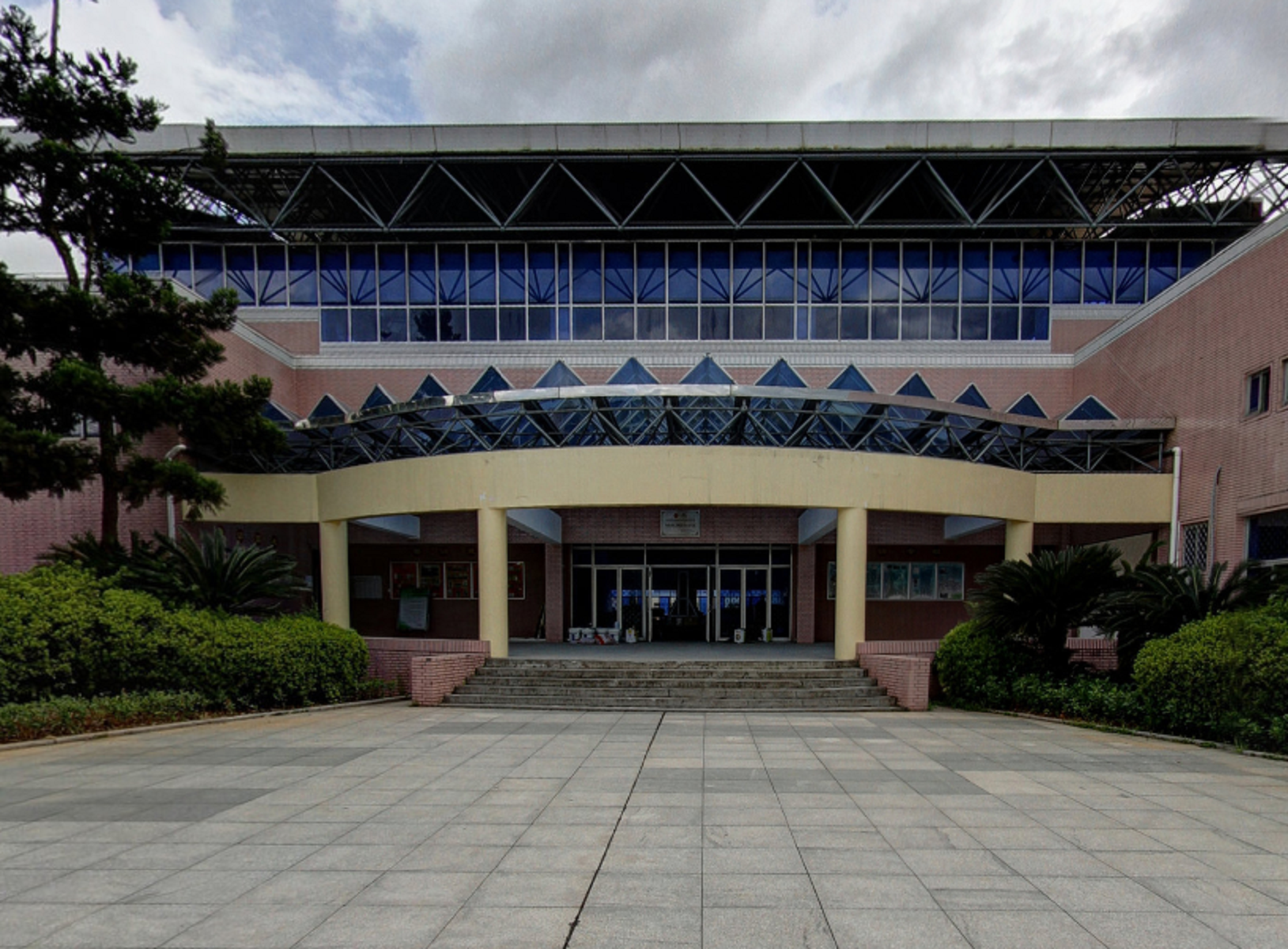  p> b>福建警察学院 /b>(fujian police college),位于 a target="