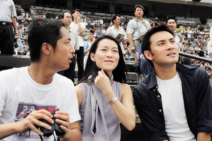  p>《勇往直前》是2001年 a href="#" data-lemmaid="7051819">香港