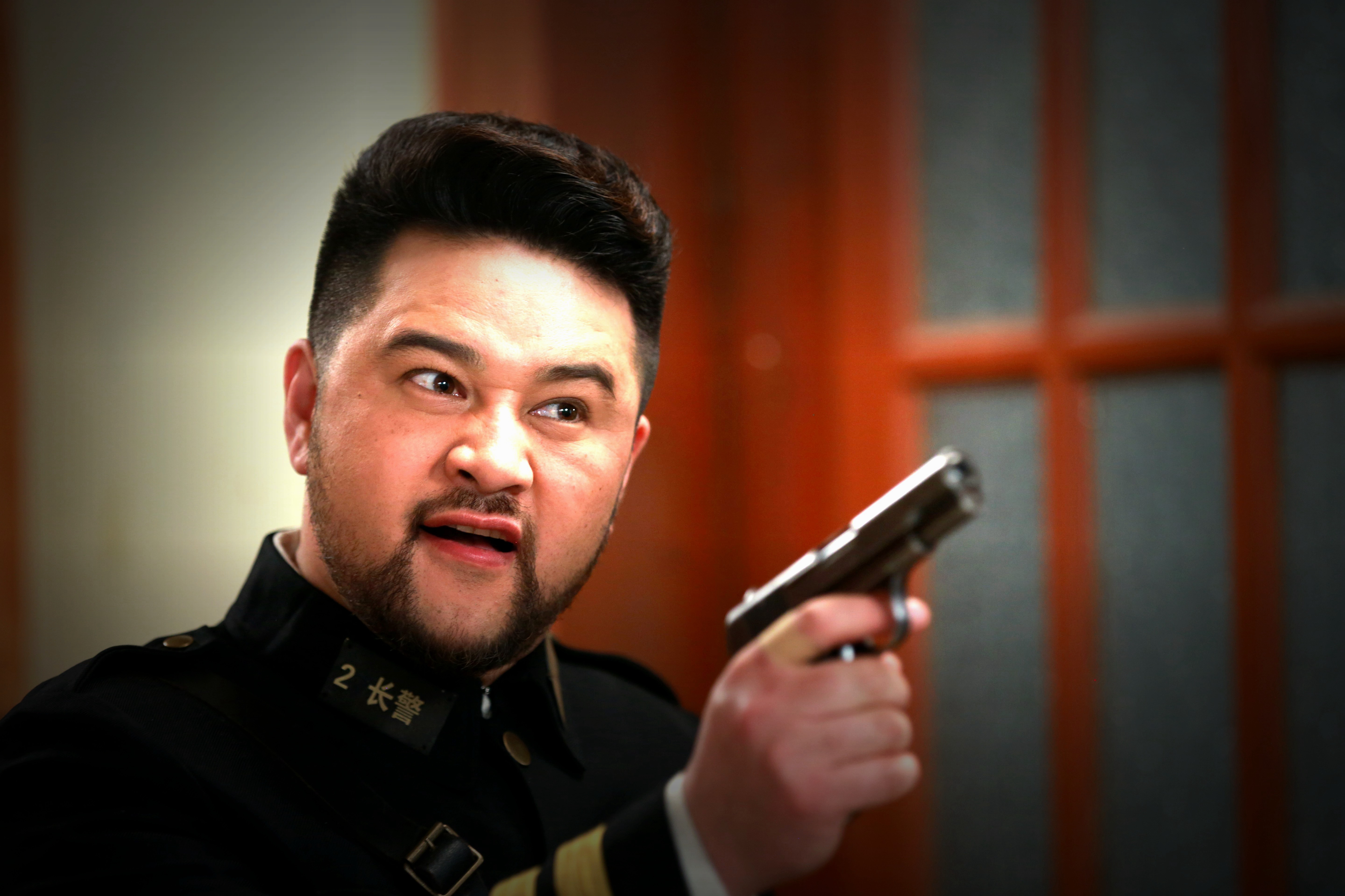 年3月15日出生于黑龙江省五常市,毕业于北京电影学院,中国内地男演员