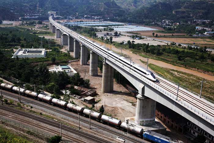 徐兰高速铁路 /b>(xuzhou-lanzhou high-speed railway),简称徐兰高铁