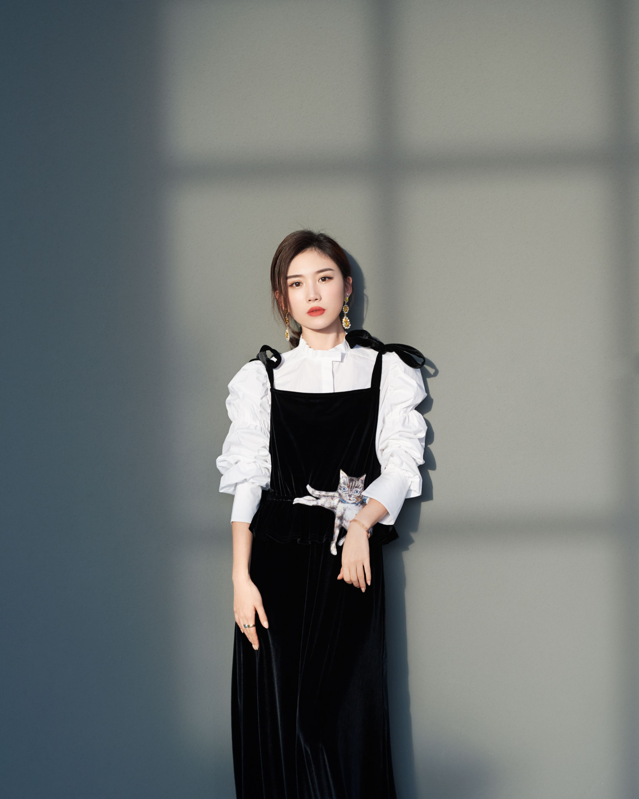  p>辛嘉宝,中国内地女主持人,毕业于 a target="_blank" href="/item